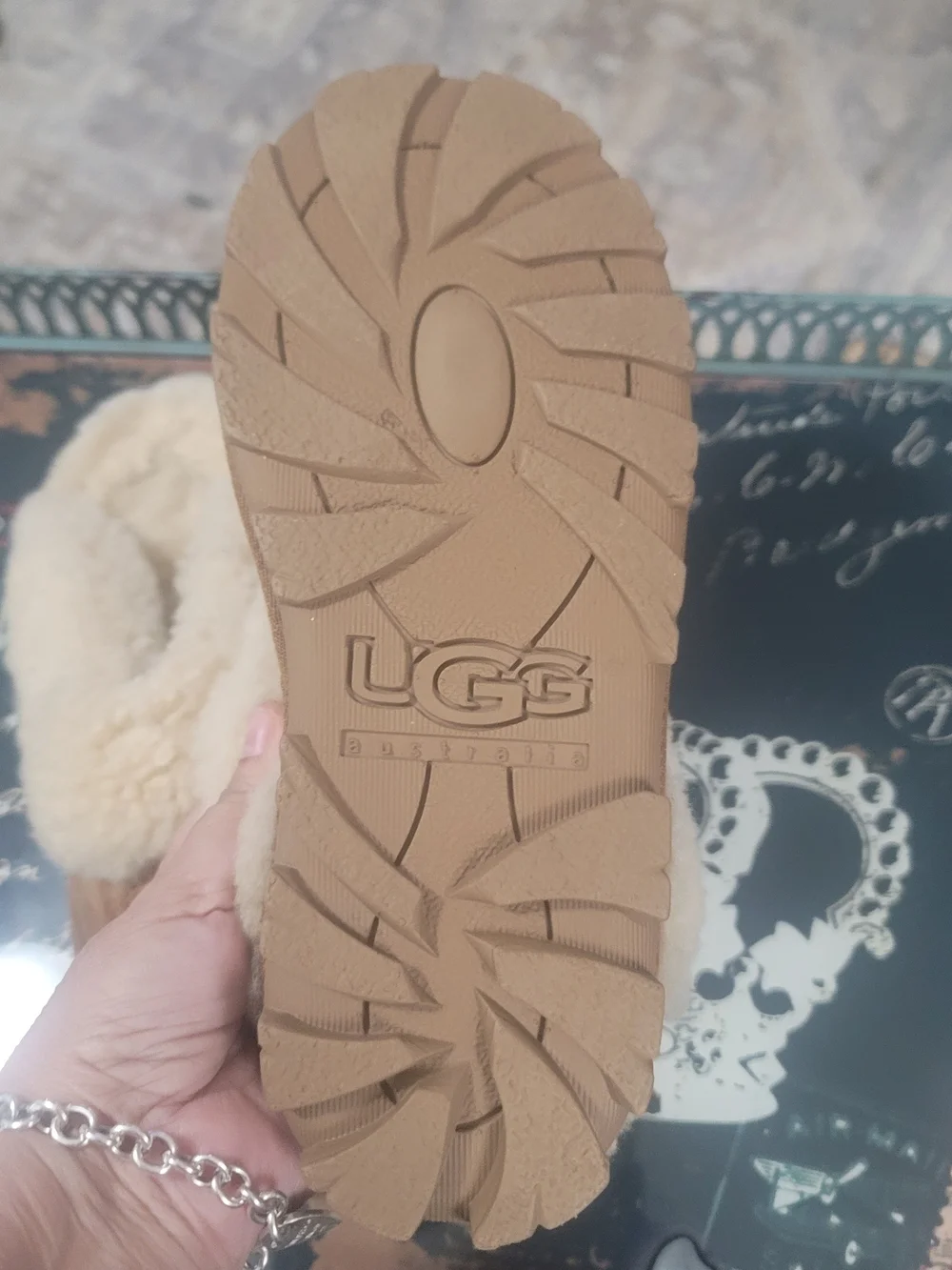 UGG Womans Chestnut Suede Slippers with Cream Shearling Cuff